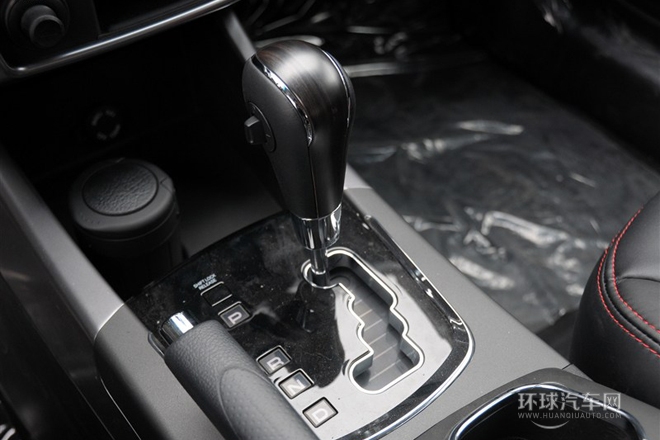 2014款 2.0L 汽油兩驅自動典藏版