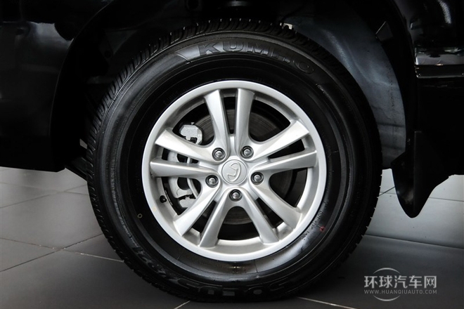 2013款 1.8T 自動兩驅天窗版