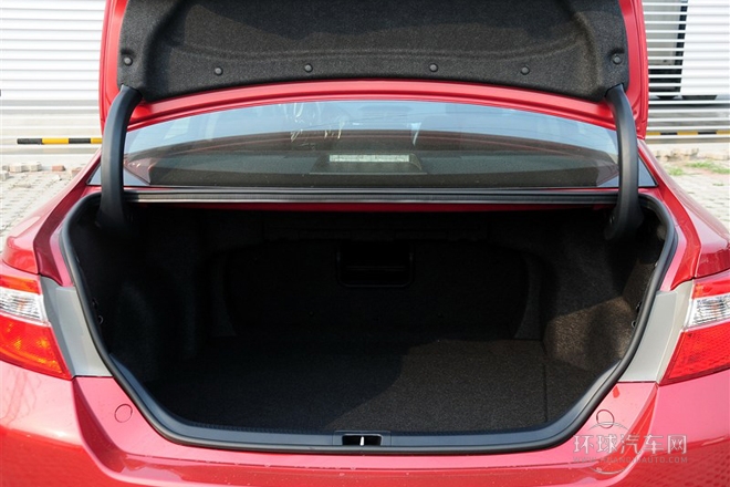 2012款 駿瑞 2.0S 耀動版