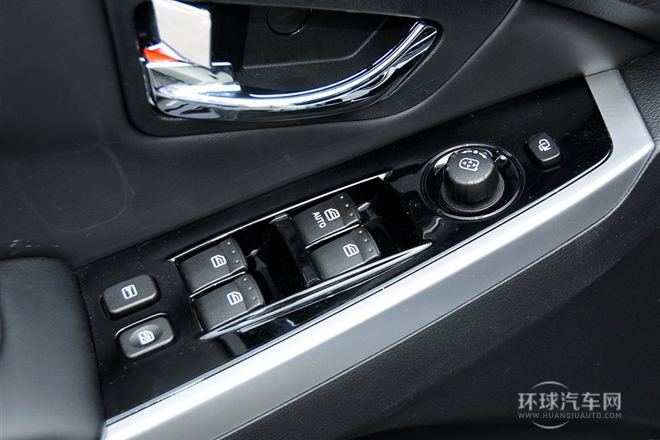 2014款 2.0L 汽油四驅(qū)自動(dòng)豪華導(dǎo)航版