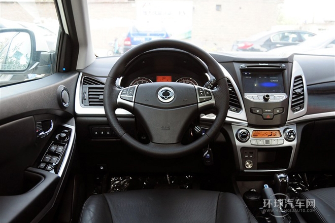 2014款 2.0L 汽油四驅(qū)自動豪華導航版