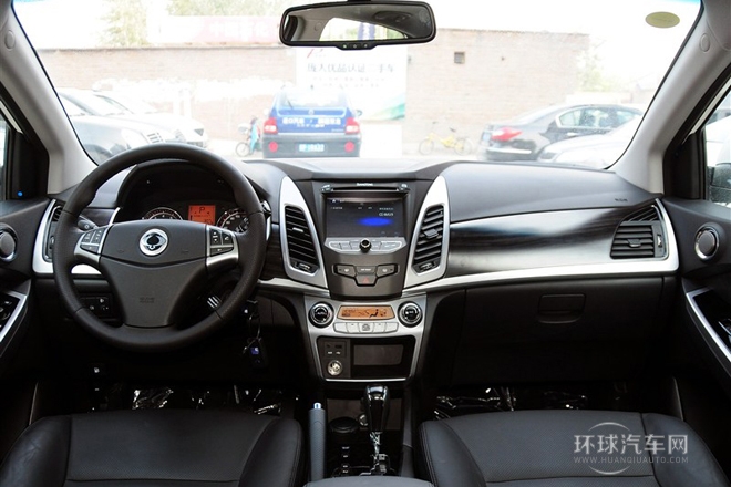 2014款 2.0L 汽油四驅(qū)自動豪華導(dǎo)航版