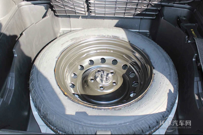 2011款 2.0T 柴油兩驅手動舒適導航版