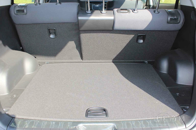 2011款 2.0T 柴油兩驅手動舒適導航版