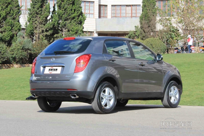 2011款 2.0T 柴油兩驅手動舒適導航版