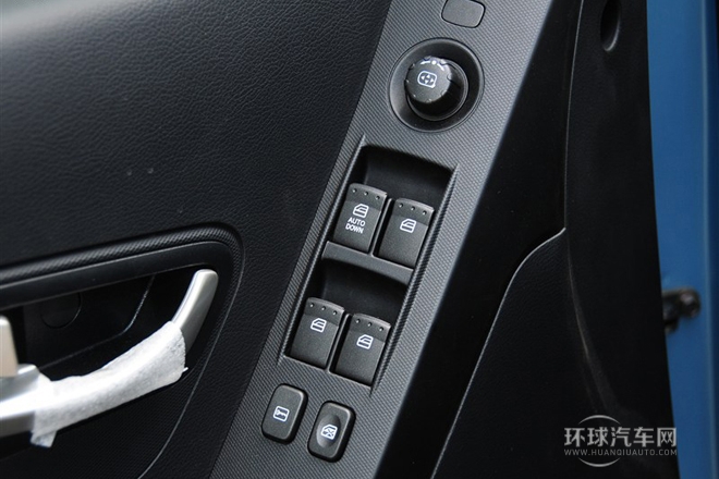 2011款 2.0T 柴油兩驅自動精英導航版