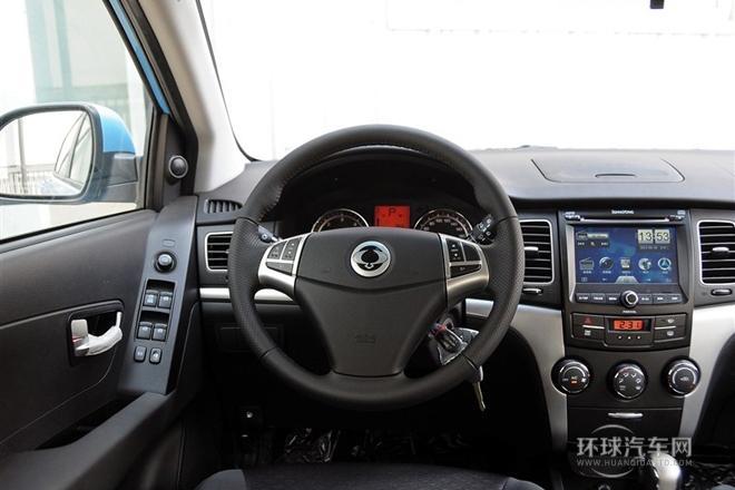 2011款 2.0T 柴油兩驅(qū)自動(dòng)精英導(dǎo)航版