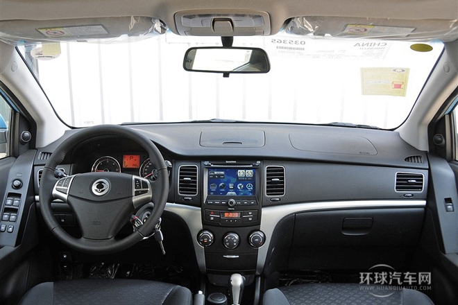 2011款 2.0T 柴油兩驅(qū)自動精英導(dǎo)航版