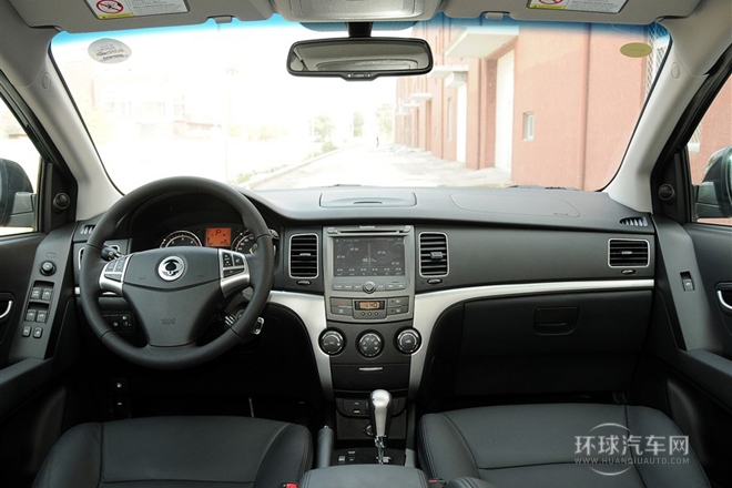 2011款 2.0T 柴油兩驅(qū)自動豪華導航版