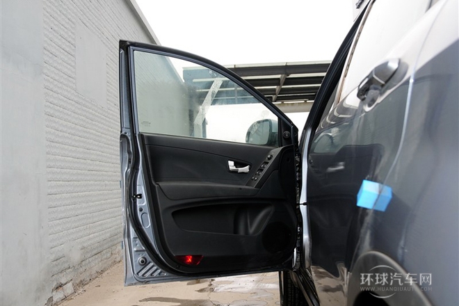 2011款 2.0T 柴油四驅自動精英導航版