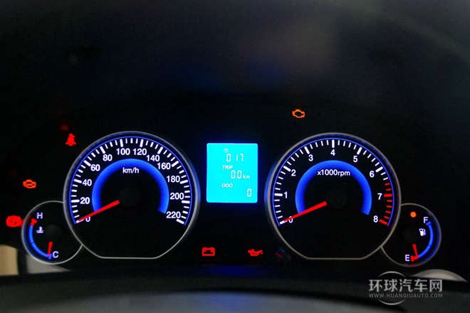 2011款 1.8T 手動舒適汽油版