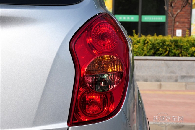 2011款 2.0T 柴油四驅(qū)自動豪華導(dǎo)航版