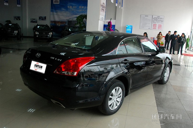 2011款 1.8T 手動舒適汽油版