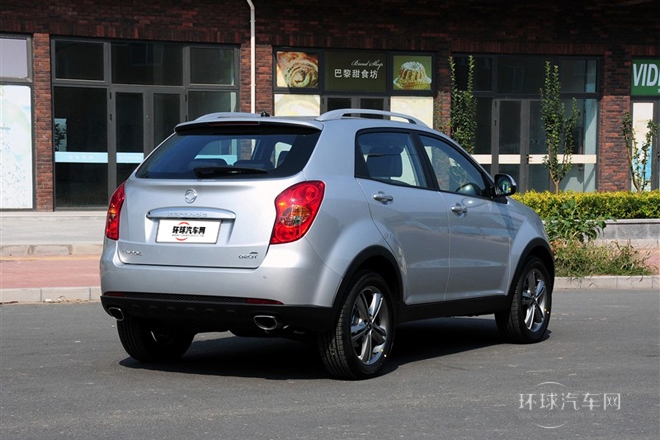 2011款 2.0T 柴油四驅自動豪華導航版