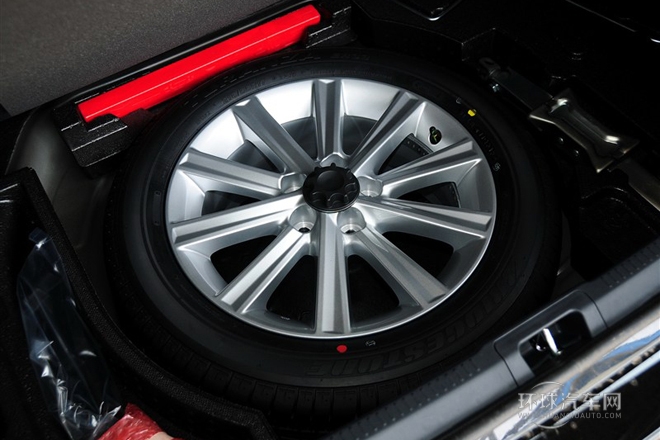 2012款 2.5V 至尊導航版