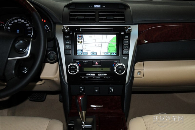 2012款 2.5V 至尊導航版