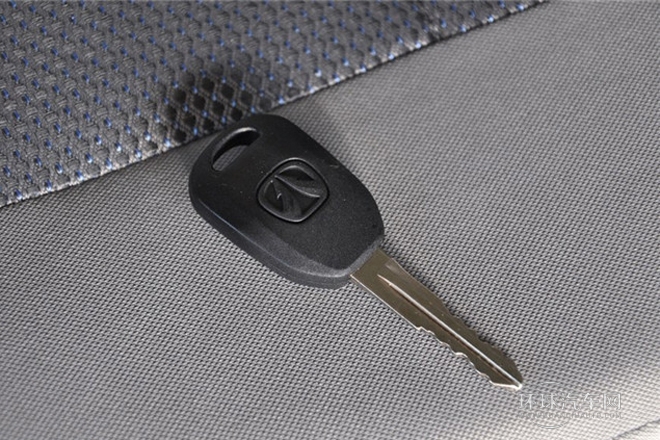 2013款 1.0L樂業(yè)型