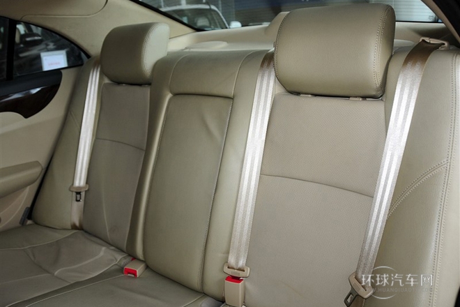 2011款 1.8T 自動豪華汽油版