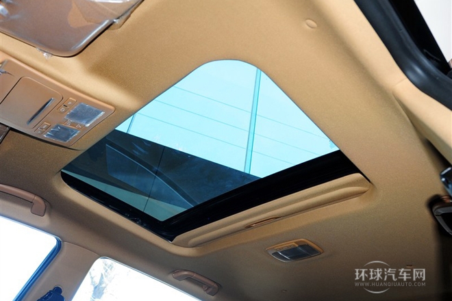 2012款 2.0T 手動兩驅(qū)智匯版