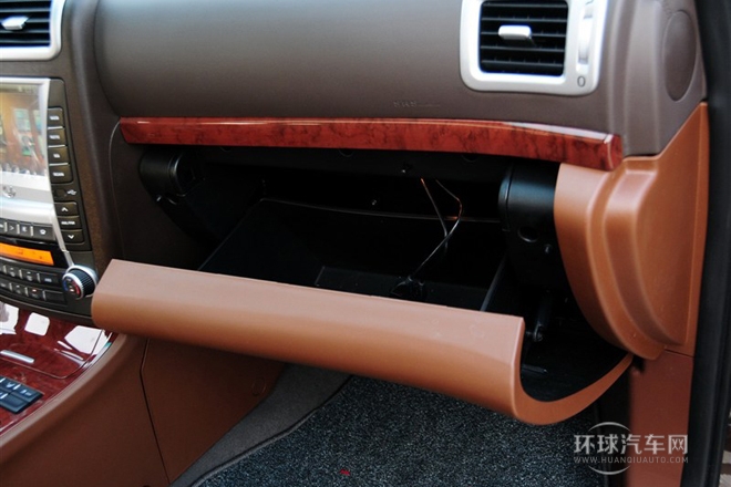 2013款 1.8T 自動(dòng)兩驅(qū)智尊版