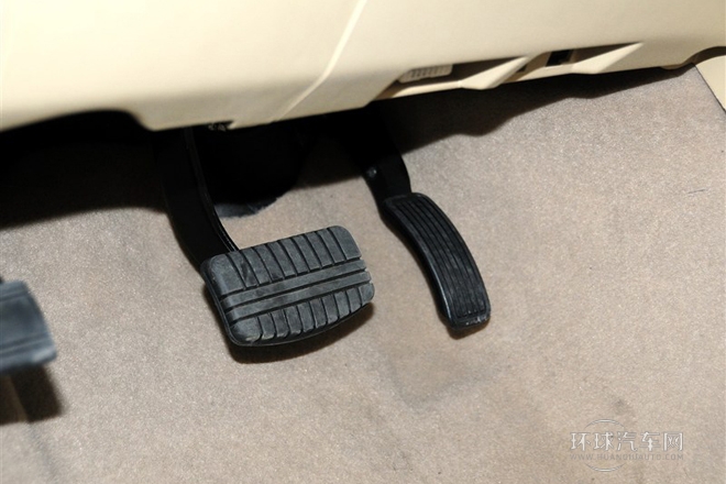 2011款 1.8T 自動舒適汽油版