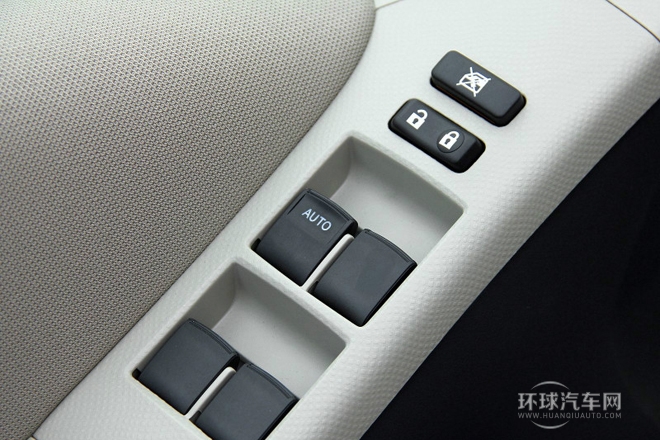 2011款 1.6E 手動魅動版