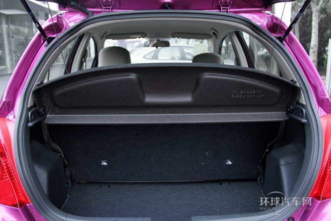 2011款 1.6E 手動魅動版