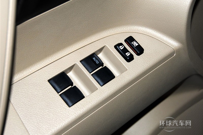 2013款 2.7L 兩驅5座紫金版