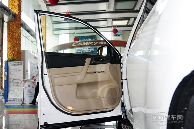 2013款 2.7L 兩驅5座紫金版