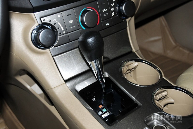 2013款 2.7L 兩驅(qū)5座紫金版