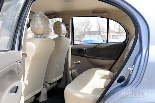 2011款 三廂 1.5L 手動標準型