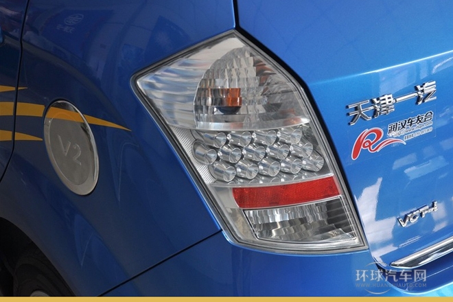 2012款 CROSS 1.3L AMT旗艦型