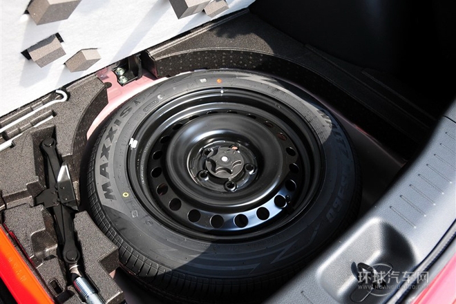 2011款 1.6L 手動舒適型