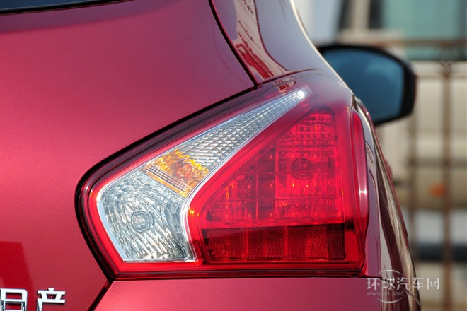 2011款 1.6L 手動舒適型