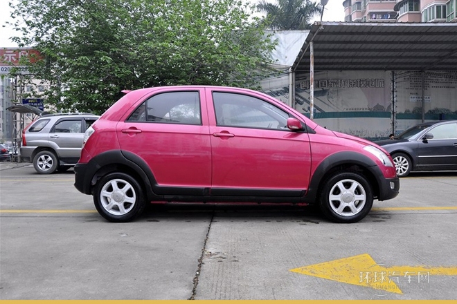 2012款 CROSS 1.3L 手動豪華型