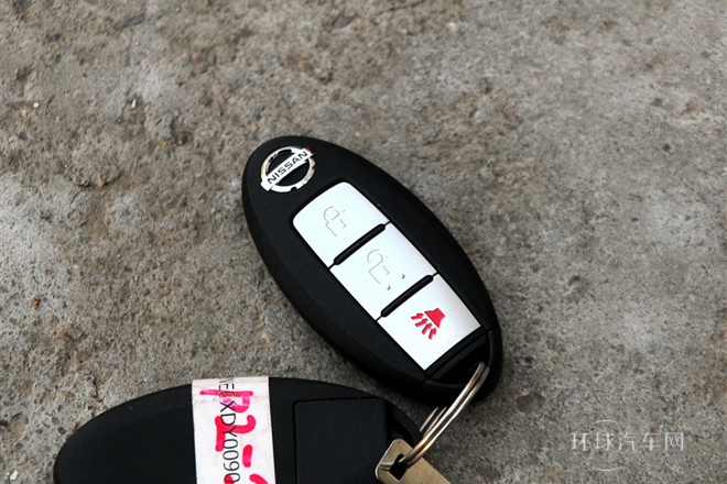 2011款 1.6T M-CVT炫動版