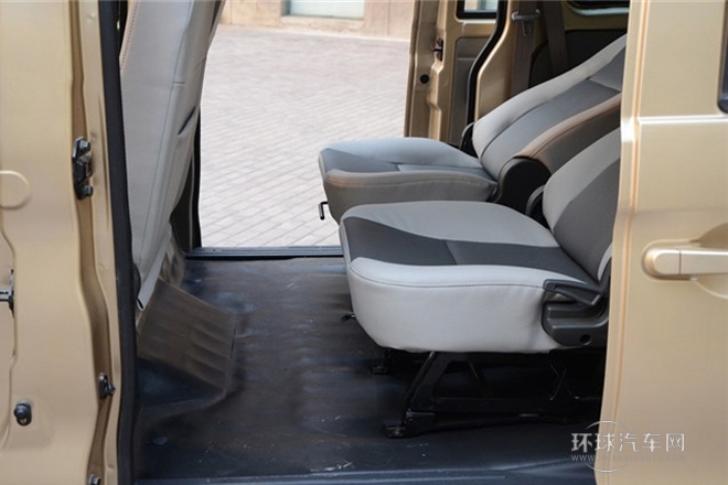 2013款 1.3L加長興業型