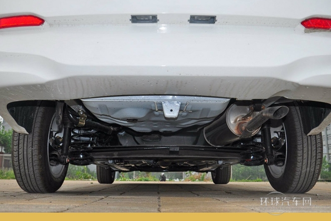 2013款 1.5L 手動(dòng)進(jìn)取型 國(guó)V