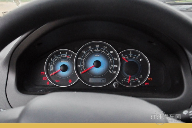 2013款 1.5L 手動進取型 國V