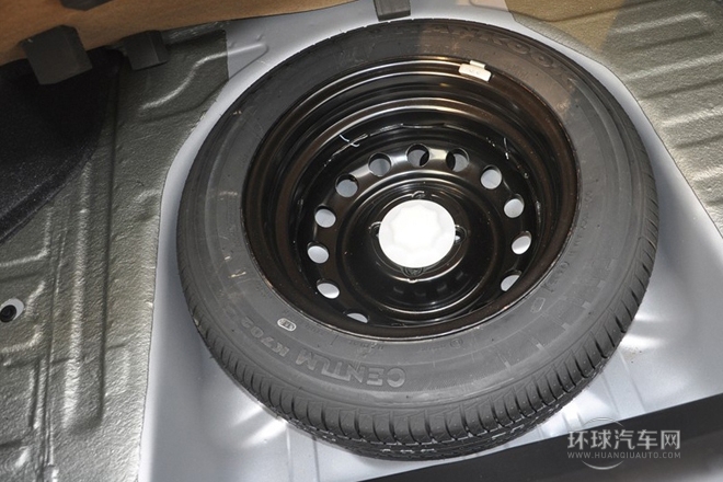 2013款 1.5L 手動(dòng)標(biāo)準(zhǔn)型 國V