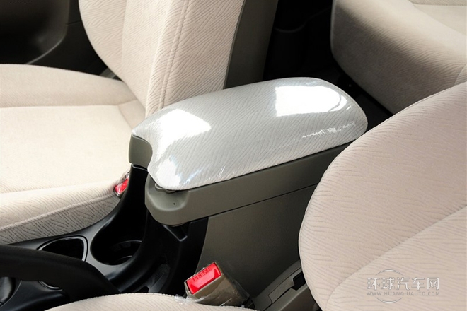 2012款 2.0L 手動(dòng)兩驅(qū)舒適型