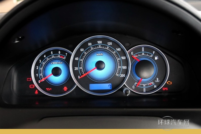 2013款 1.5L 手動精英型 國IV