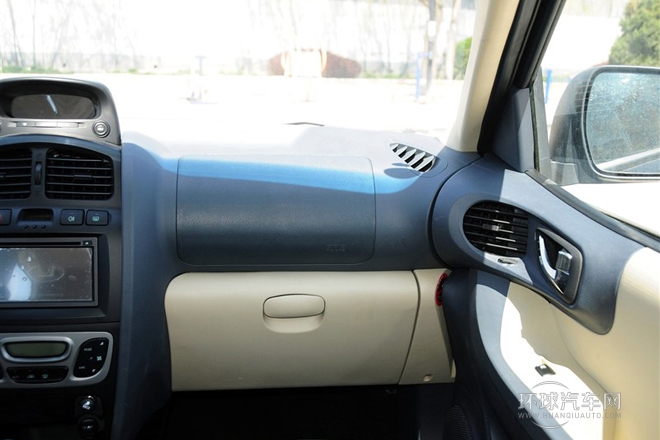 2013款 1.8T 手動兩驅(qū)導(dǎo)航版