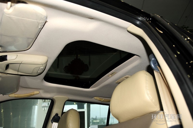 2013款 1.8T 自動兩驅(qū)天窗版