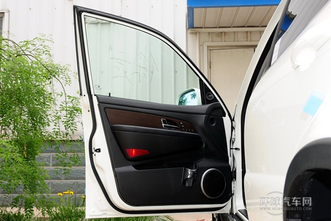 2014款 2.7T 四驅(qū)豪華導(dǎo)航版5座