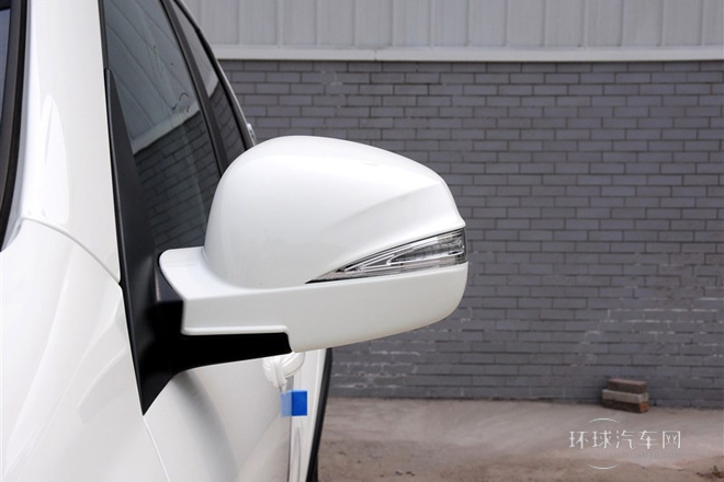 2014款 2.7T 四驅(qū)豪華導(dǎo)航版5座