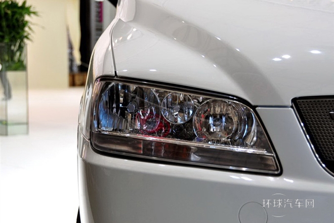 2010款 1.6L 汽油標(biāo)準(zhǔn)型5座