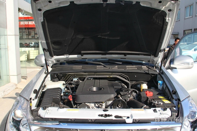 2014款 2.0T 兩驅(qū)精英導(dǎo)航版7座