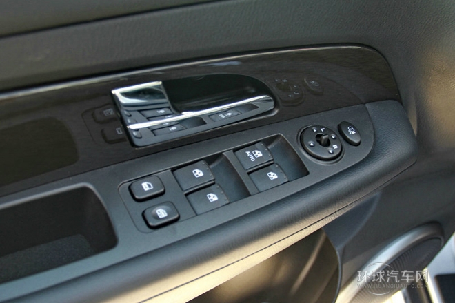 2014款 2.0T 兩驅精英導航版7座