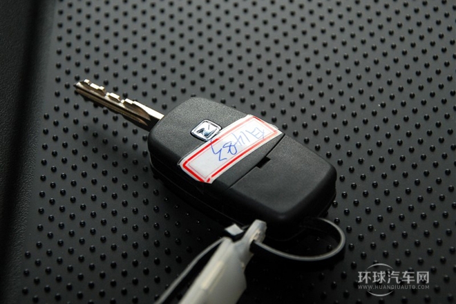 2010款 1.6L 汽油標準型6座